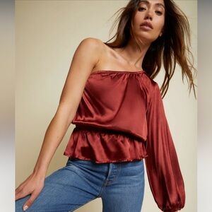 Nation LTD Los Angeles NWT on Shoulder Satin Top